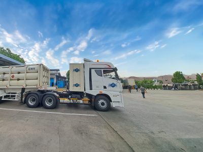 Head Truck Using Gas Engine CNG Fueled scaled rd6p4ewqeehdqsjqhayrv8pmnqe47si5atpbs4bh6g